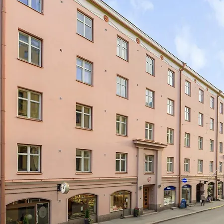 Newly Renovated Flat In Ullanlinna アパート ヘルシンキ